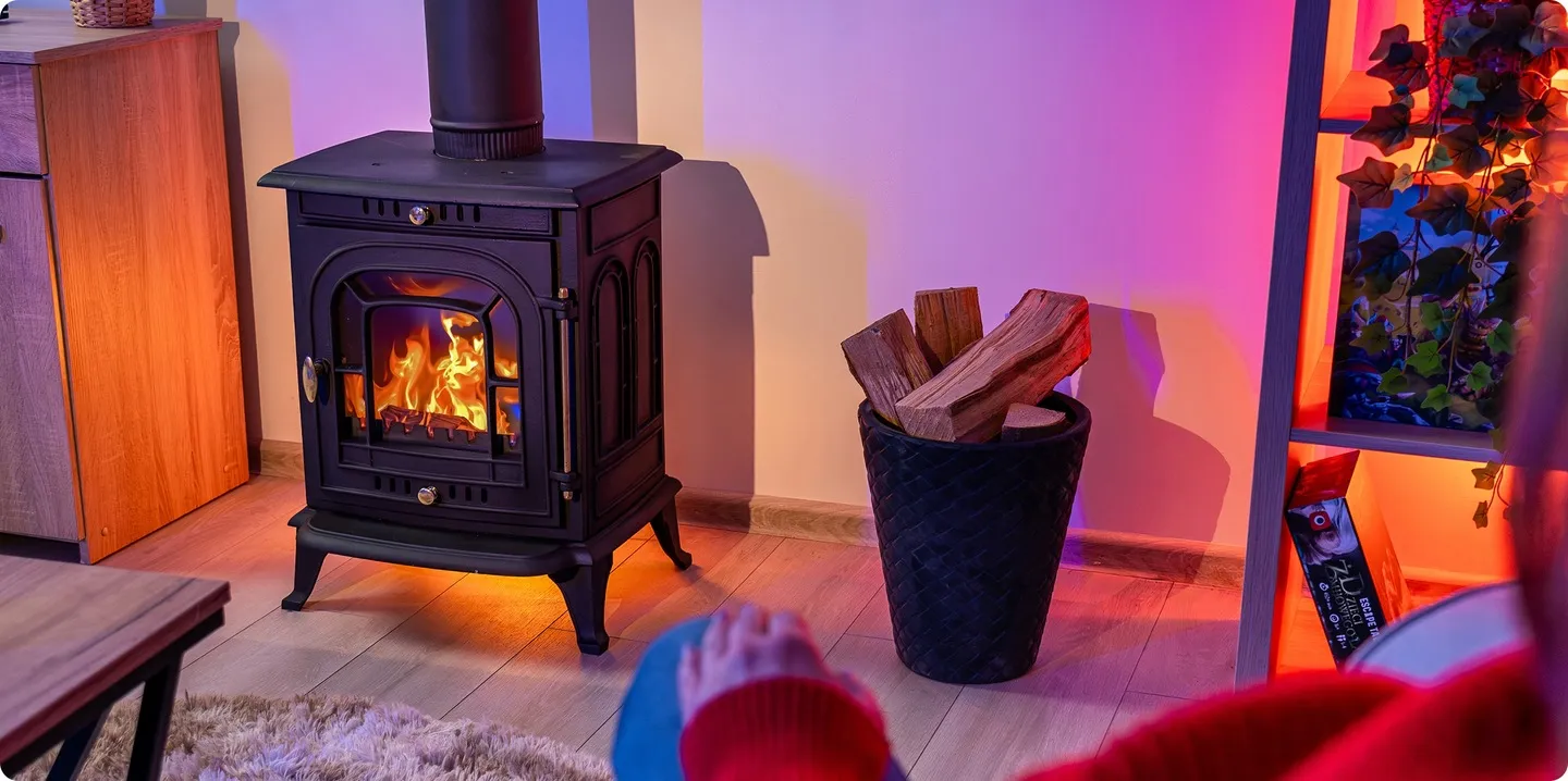 Самостоятелна дървена печка 7kW, чугунен комин Thunder