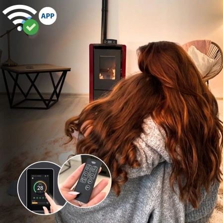 Пелетна камина LEYLA RED 6,3 kW