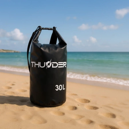 Черна водоустойчива чанта 30 L THUNDER