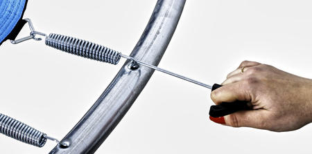 Ключ за опъване на пружината